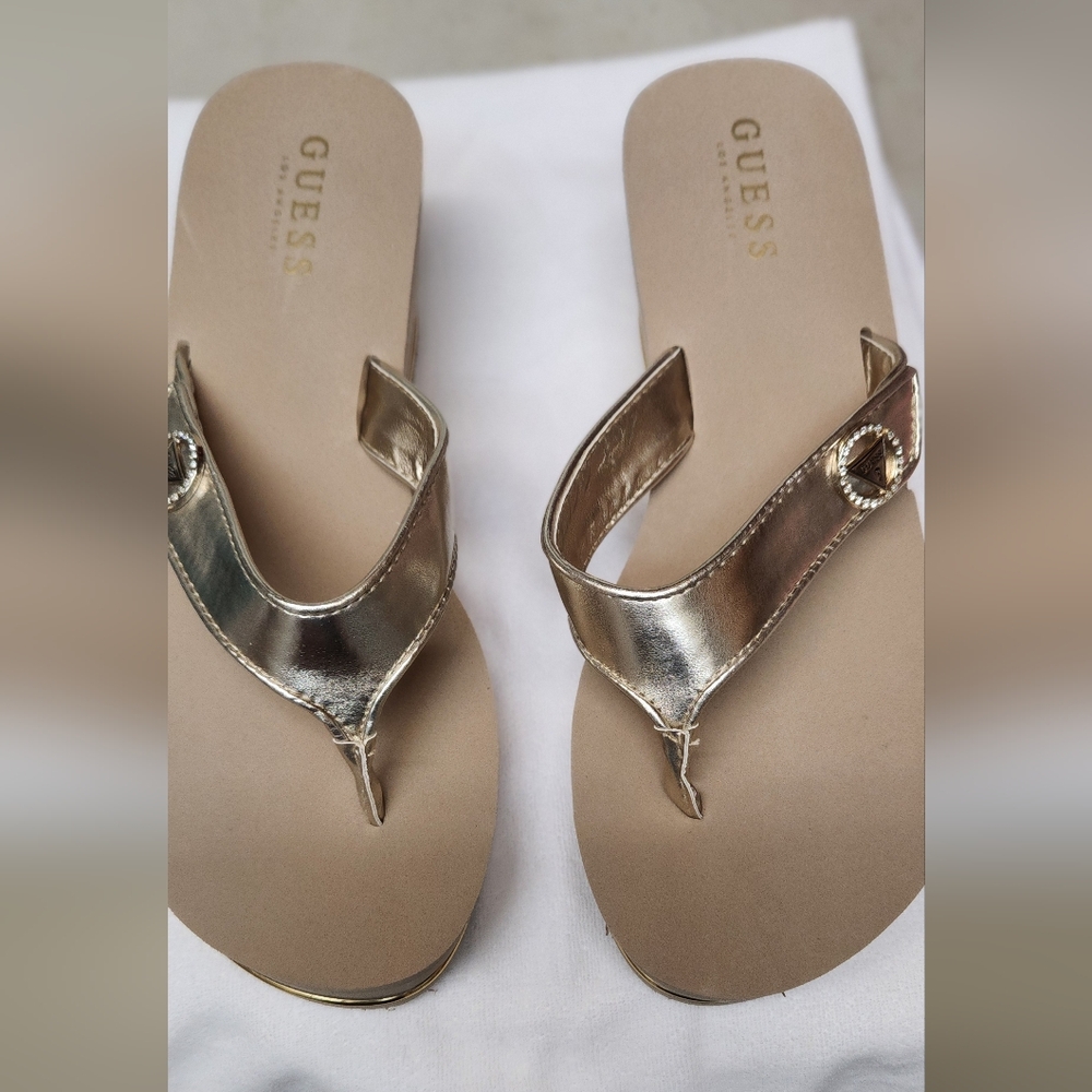 Guess sandles